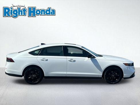 Used 2025 Honda Accord SE image 4