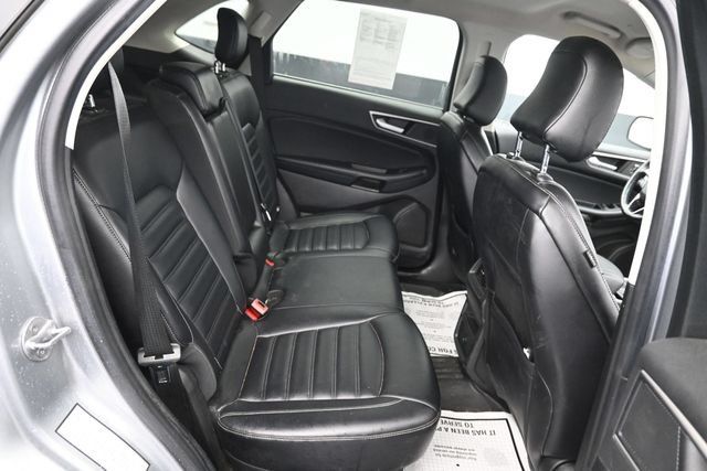 Used 2023 Ford Edge SEL AWD/4WD image 9