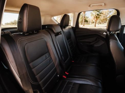 Used 2017 Ford Escape Titanium image 31