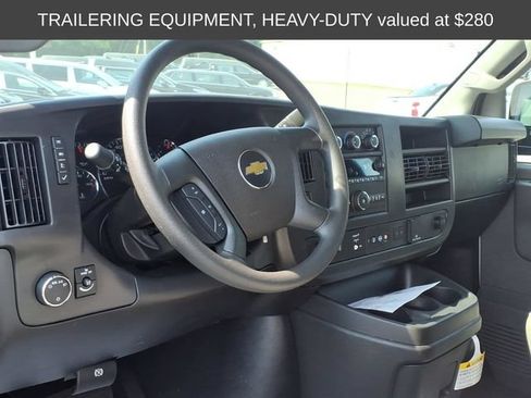 New 2026 Chevrolet Express 3500 LT w/ LT Preferred Equipment Group RWD image 9