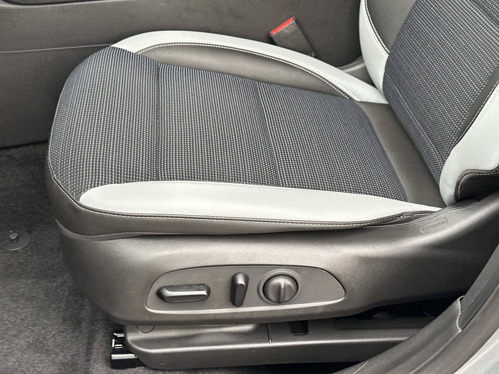 Certified 2024 Buick Envista Preferred w/ Convenience I Package FWD image 17