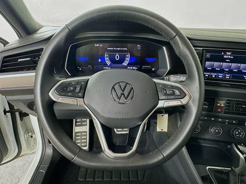 Used 2024 Volkswagen Jetta Sport FWD image 19