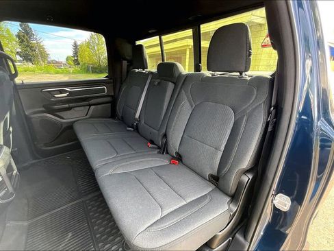 Used 2021 RAM 1500 Big Horn AWD/4WD image 18