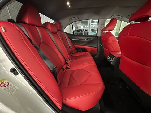 Certified 2019 Toyota Camry XSE image 18