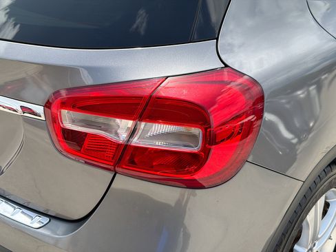 Used 2017 Mercedes-Benz GLA 250 image 24