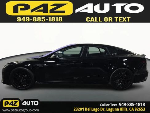Used 2022 Tesla Model S Plaid image 2