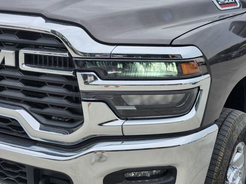 New 2026 RAM 2500 Tradesman w/ Chrome Appearance Group AWD/4WD image 9
