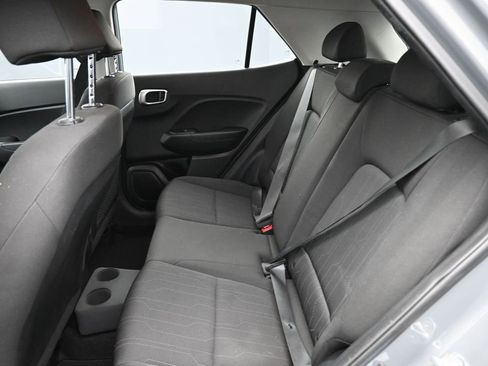 Used 2022 Hyundai Venue SE w/ Cargo Package image 12