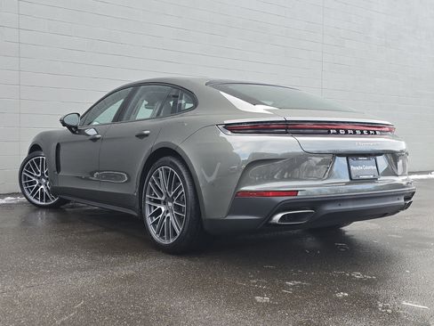 New 2026 Porsche Panamera 4 image 3