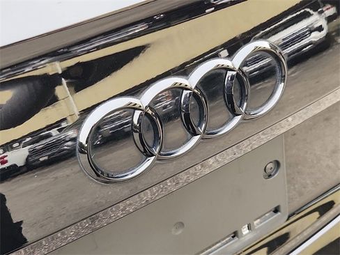 Used 2019 Audi Q5 2.0T Premium Plus w/ Premium Plus Package image 32