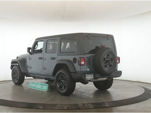 Used 2026 Jeep Wrangler Sport image 8
