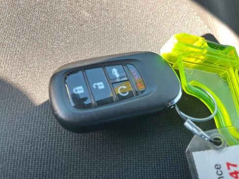 Used 2025 Honda Civic Sport image 31