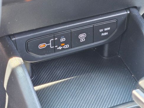 Used 2025 Kia K4 FWD image 27