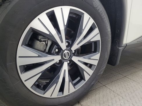 Used 2021 Nissan Rogue SV image 31