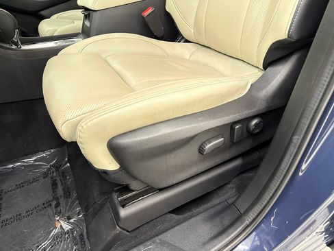 Used 2023 Subaru Ascent Limited w/ Technology Package AWD/4WD image 14