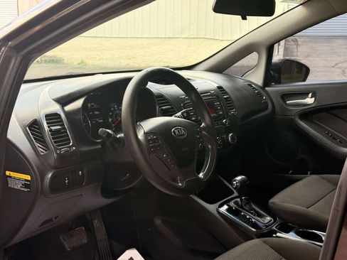 Used 2018 Kia Forte LX FWD image 17