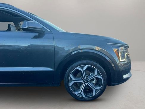 Used 2023 Kia Niro EX Touring image 26