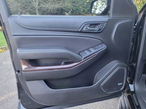 Used 2018 GMC Yukon XL SLE image 9