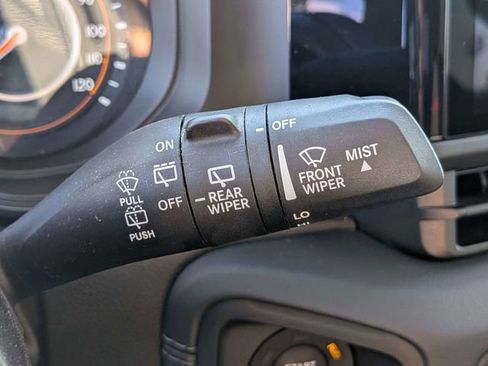 Certified 2024 Jeep Wrangler Unlimited Rubicon AWD/4WD image 27