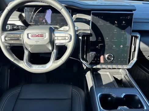 New 2026 GMC Acadia Elevation w/ Elevation Premium Package AWD/4WD image 19