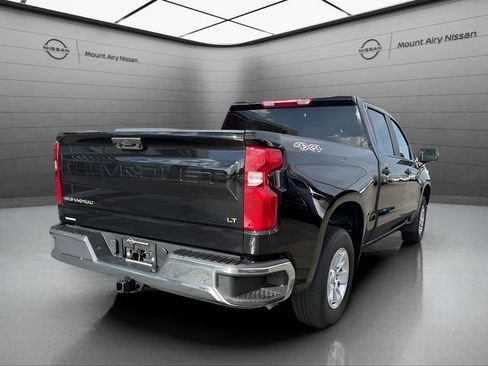 Used 2025 Chevrolet Silverado 1500 LT image 3