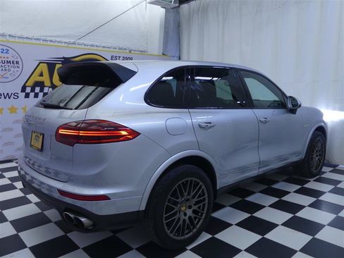 Used 2017 Porsche Cayenne S Platinum w/ Premium Package Plus (Pjy) AWD/4WD image 7
