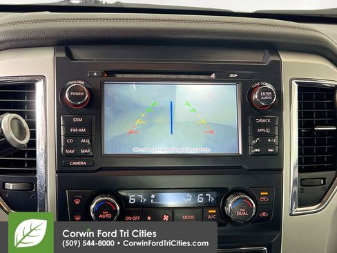 Used 2016 Nissan Titan SL image 20