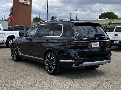 Used 2024 BMW X7 xDrive40i w/ Parking Assistance Package AWD/4WD image 41