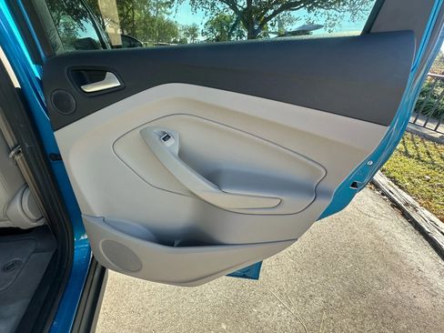 Used 2015 Ford C-MAX SEL w/ Equipment Group 302A image 23