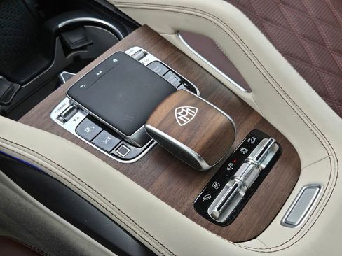 Used 2026 Mercedes-Benz Maybach GLS 600 4MATIC image 40