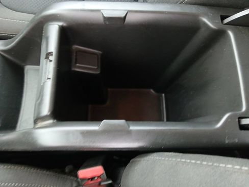 Used 2022 Chevrolet Colorado LT w/ Fleet Safety Package AWD/4WD image 23