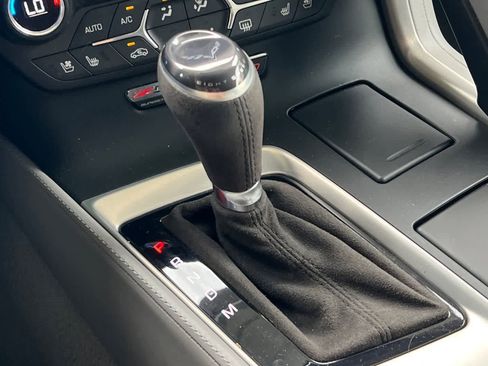 Used 2018 Chevrolet Corvette Z06 RWD image 23