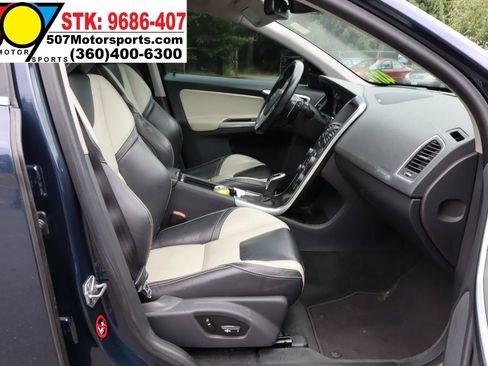 Used 2014 Volvo XC60 T6 AWD/4WD image 21