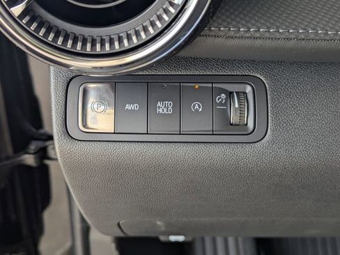 New 2026 Chevrolet Equinox LT w/ Convenience Package II image 18