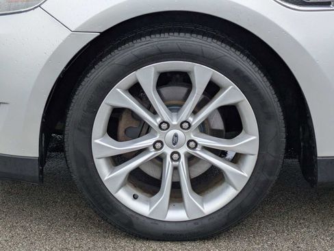 Used 2013 Ford Taurus SEL image 13