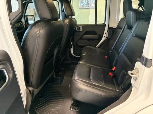 Used 2021 Jeep Wrangler Unlimited Sahara AWD/4WD image 17