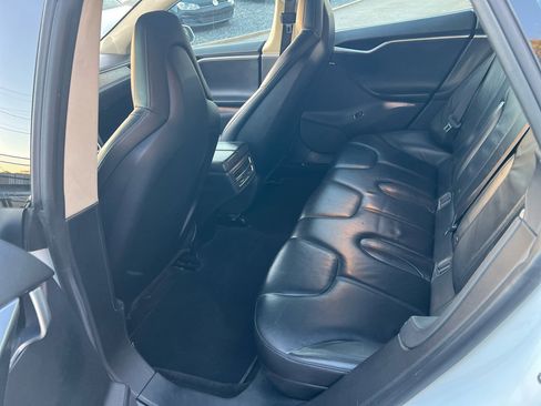 Used 2013 Tesla Model S Signature Performance image 14