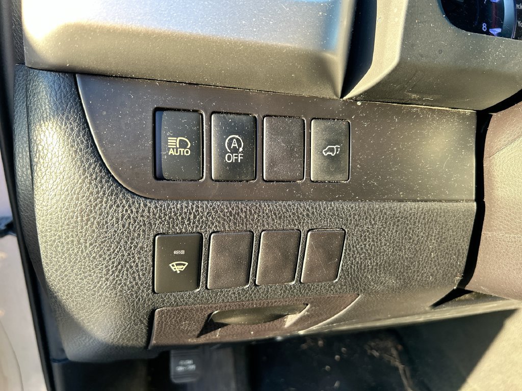 Used 2019 Toyota Highlander XLE FWD image 14