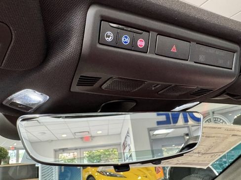 New 2026 Chevrolet Corvette E-Ray image 16