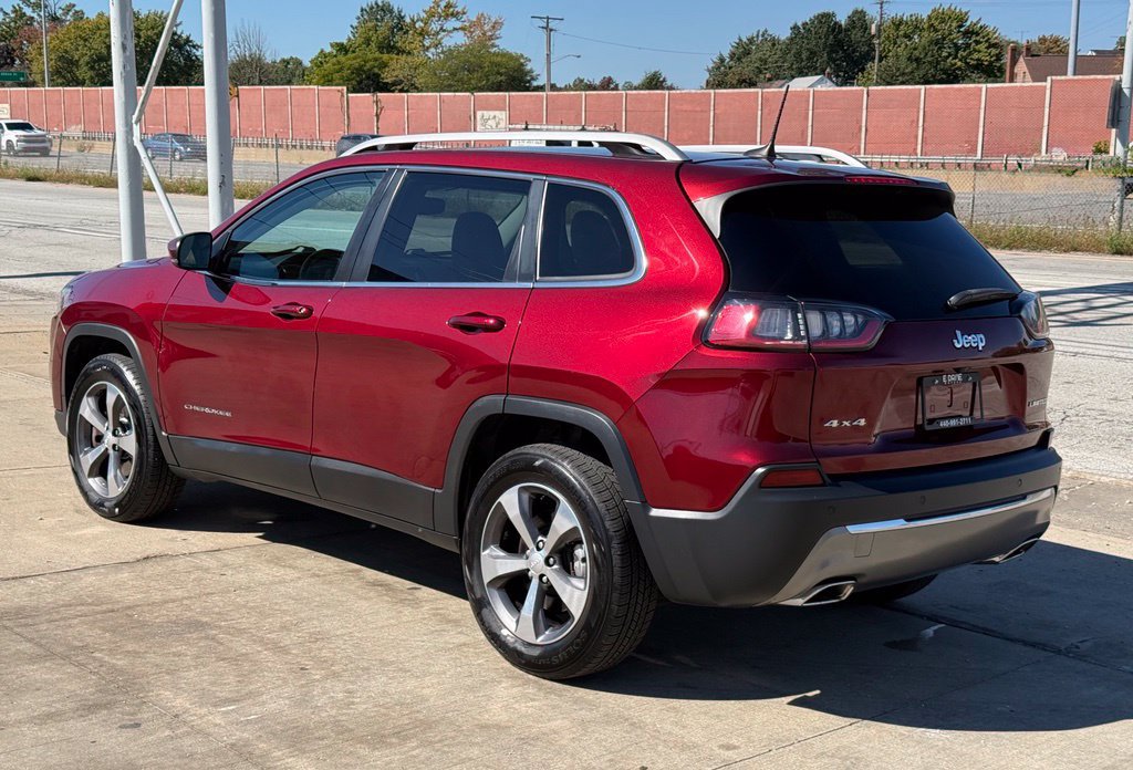Used 2019 Jeep Cherokee Limited AWD/4WD image 10