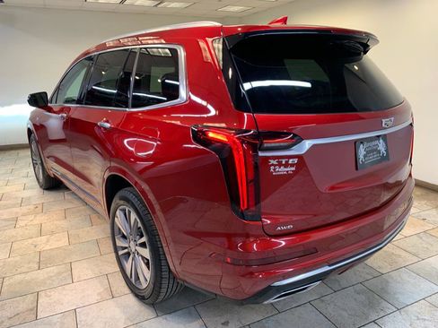 Used 2021 Cadillac XT6 Premium Luxury image 7