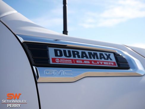 Used 2023 GMC Sierra 2500 Denali w/ Denali Ultimate Package image 8