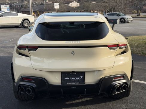 Used 2025 Ferrari Purosangue image 3