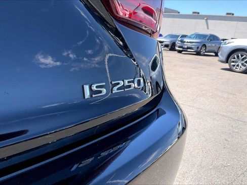 Used 2014 Lexus IS 250 w/ Luxury Package w/Gray Wood RWD image 8