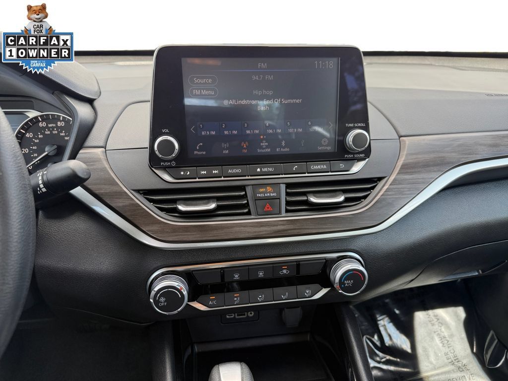 Certified 2024 Nissan Altima 2.5 SV FWD image 11