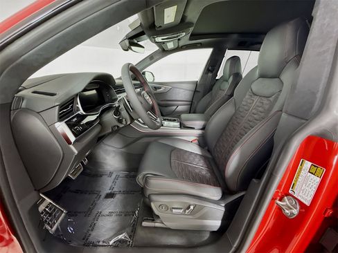 New 2025 Audi RS Q8 performance image 22