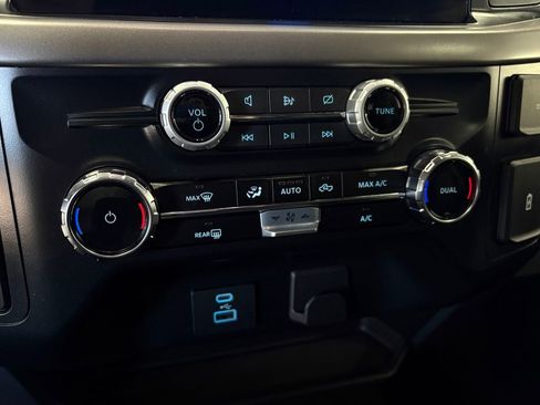 Used 2024 Ford F150 XLT AWD/4WD image 19