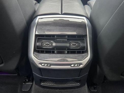 Used 2024 BMW 740i RWD image 18