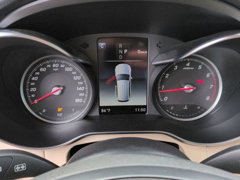 Used 2019 Mercedes-Benz GLC 300 4MATIC image 23