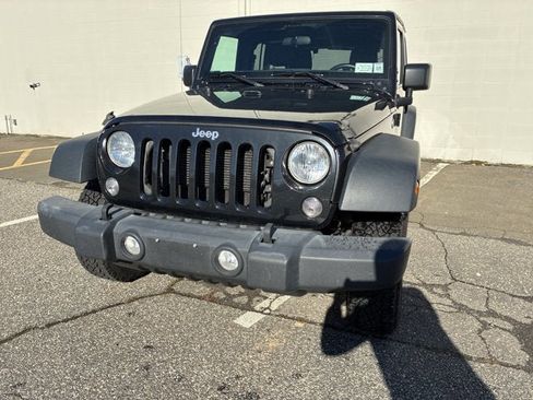 Used 2018 Jeep Wrangler Unlimited Sport w/ Connectivity Group image 4